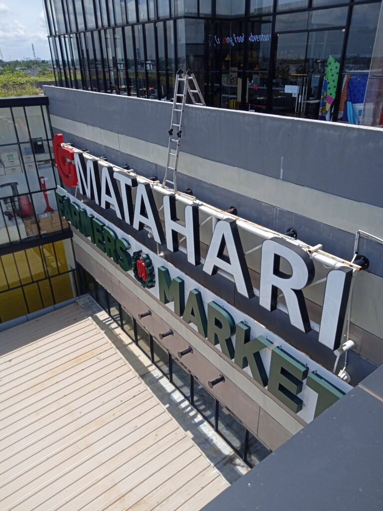 Signage Huruf Timbul - Matahari Putra Prima